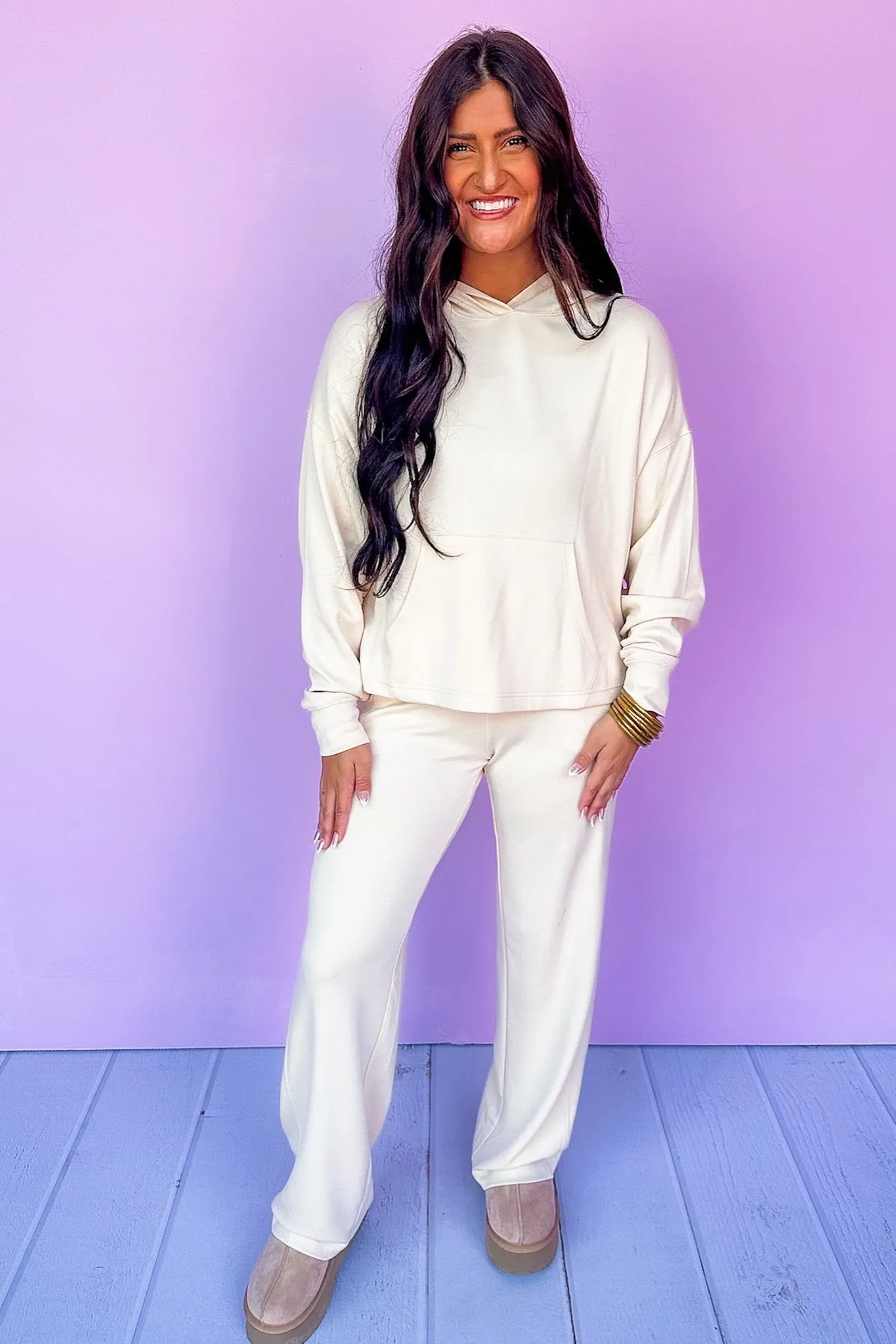 Buttery Soft Kangaroo Pocket Lightweight Cream Hoodie