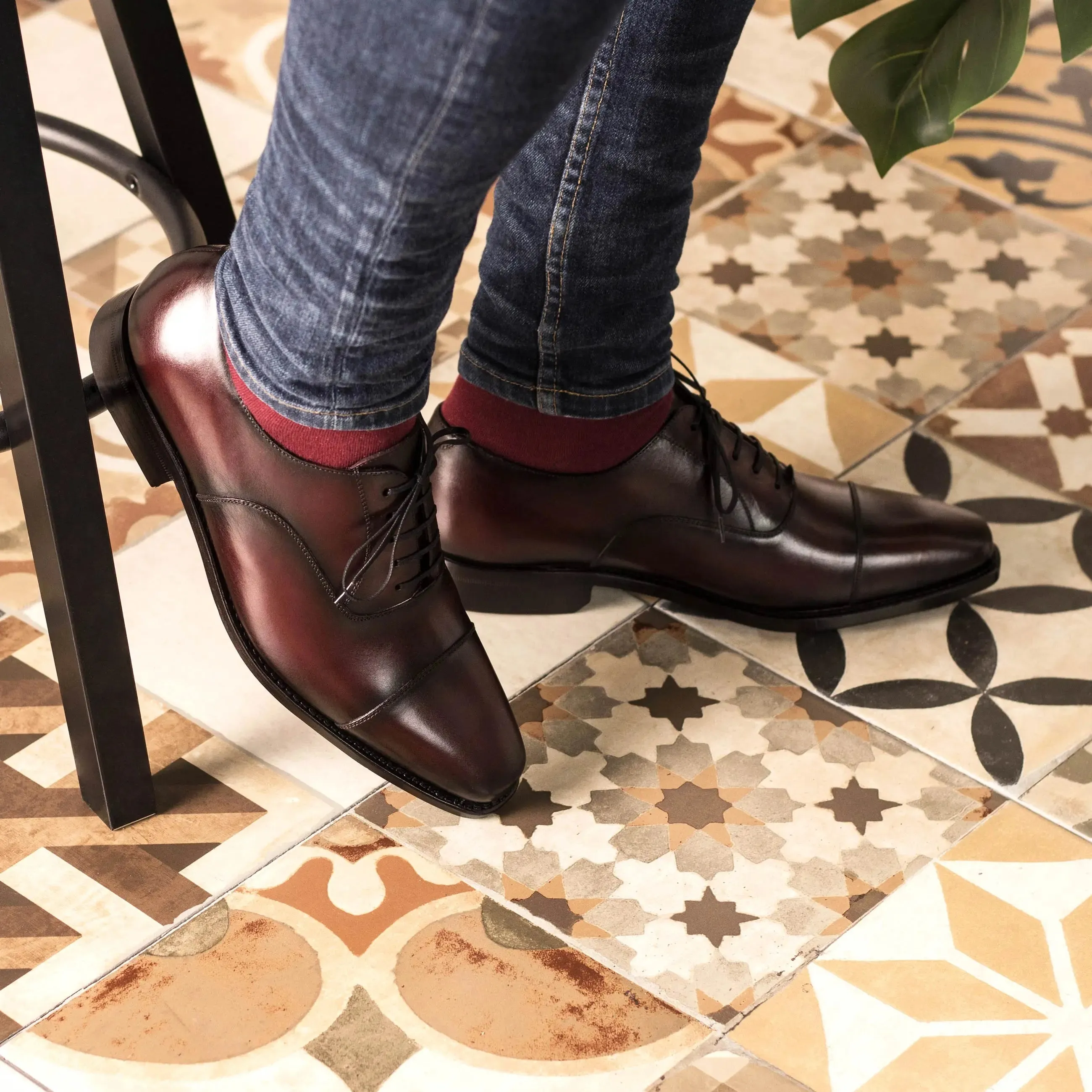 DapperFam Rafael in Burgundy Men's Italian Leather Oxford