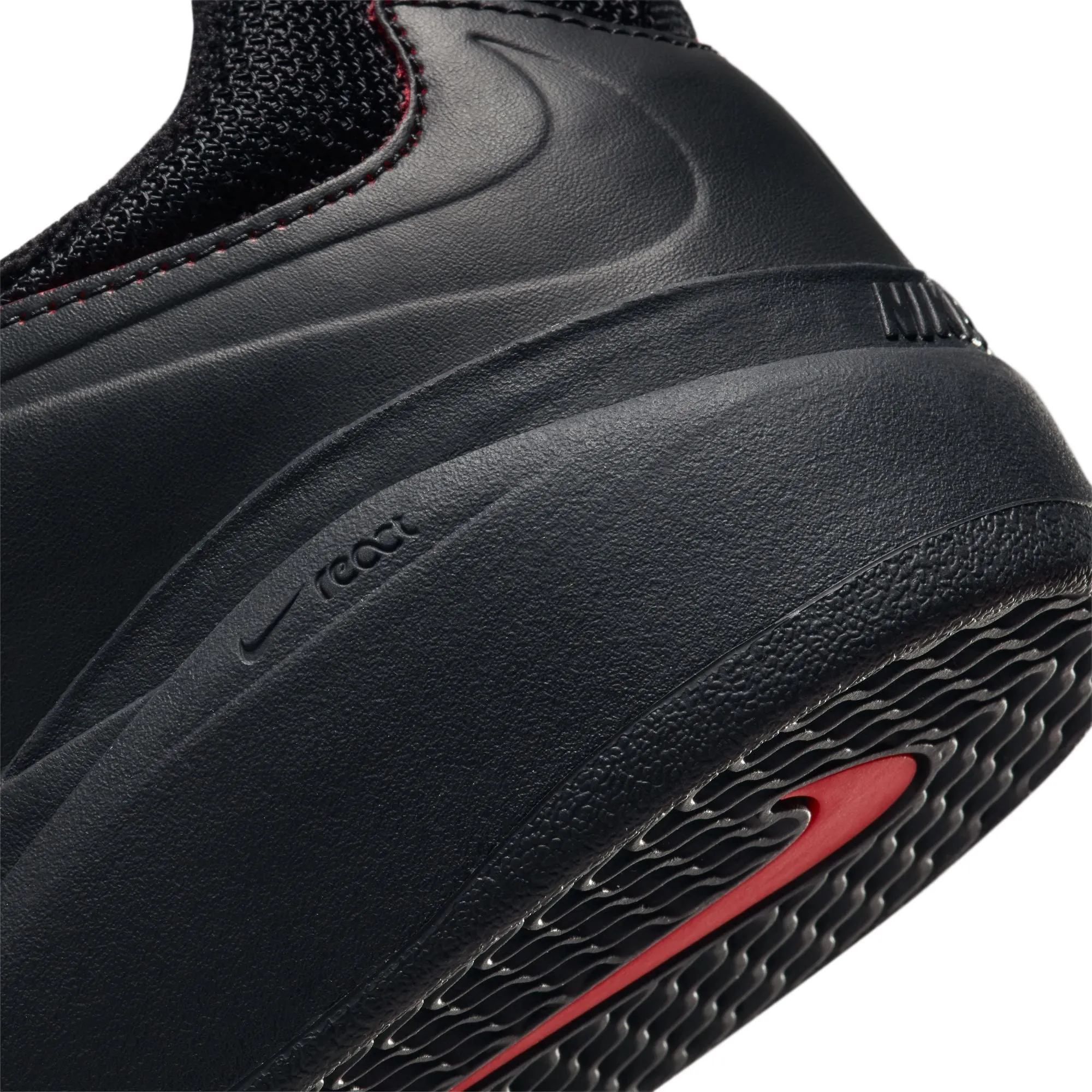 Ishod Premium (Black/University Red)