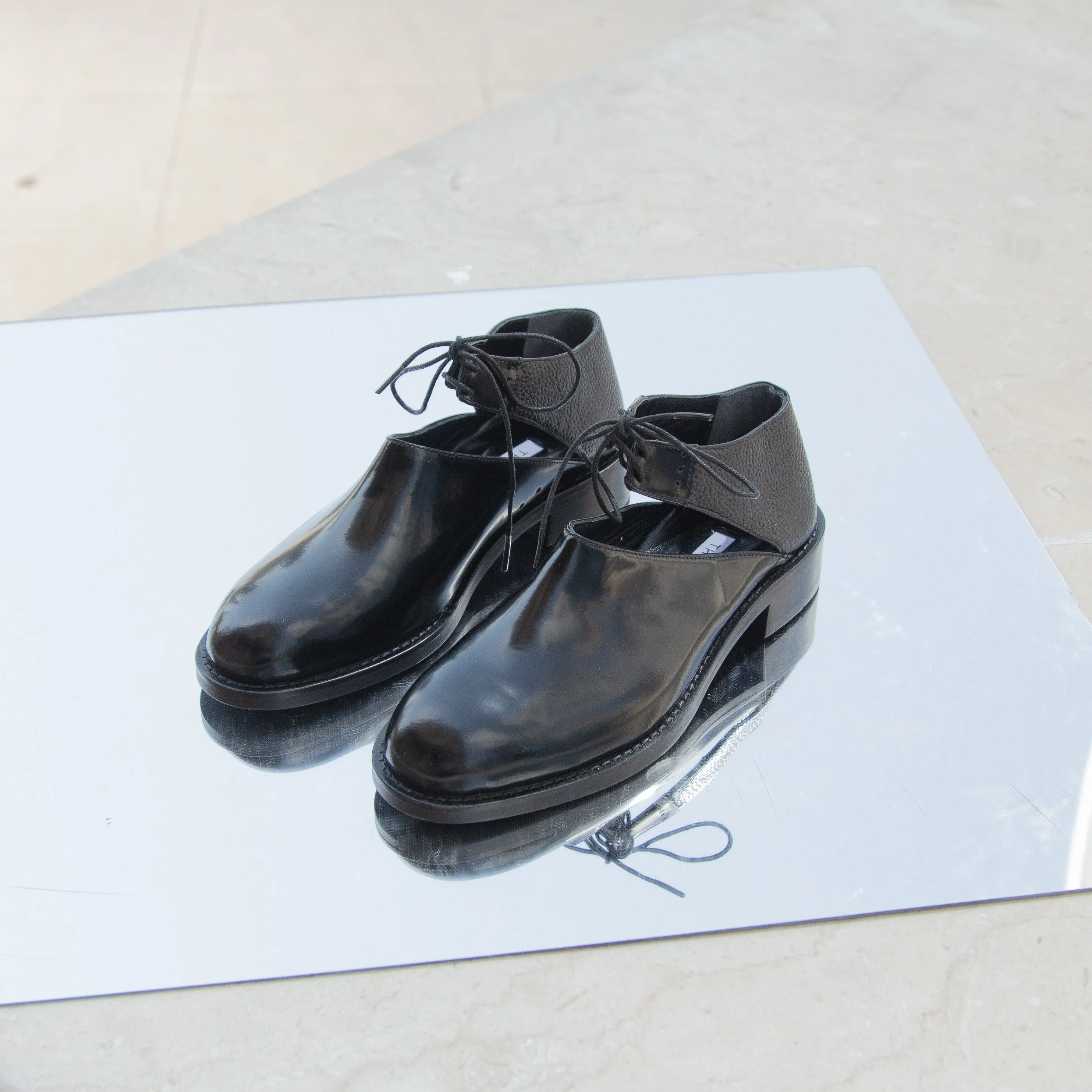 Nina black oxford